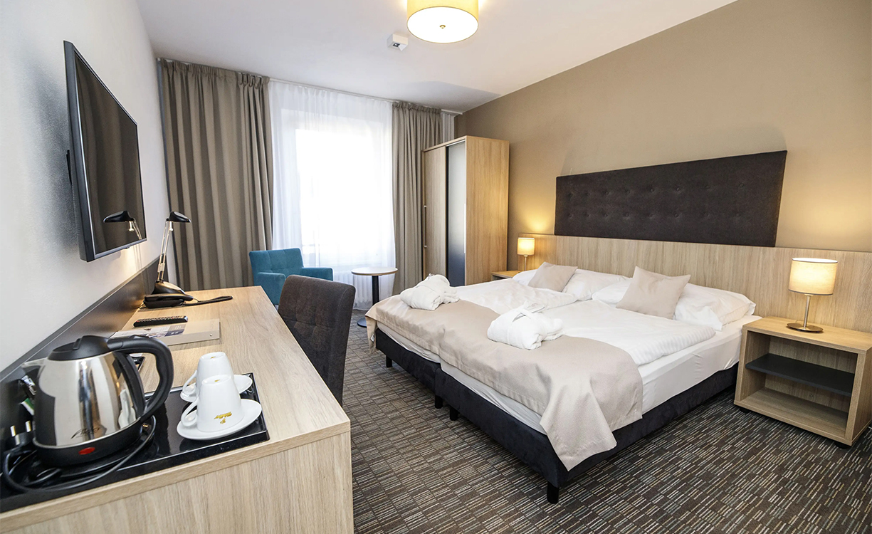 Wellness stay in Marianske Lazne: Spa Hotel Děvín with breakfast and half board