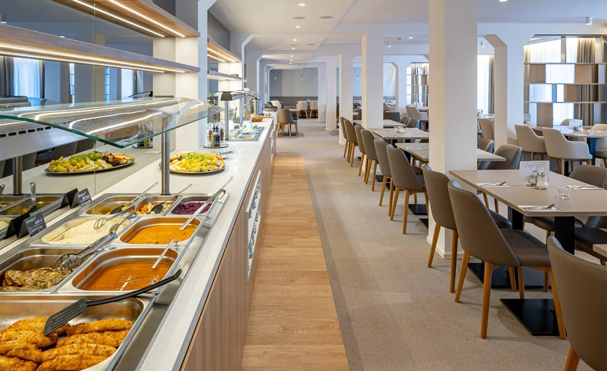 Wellness stay in Marianske Lazne: Spa Hotel Děvín with breakfast and half board