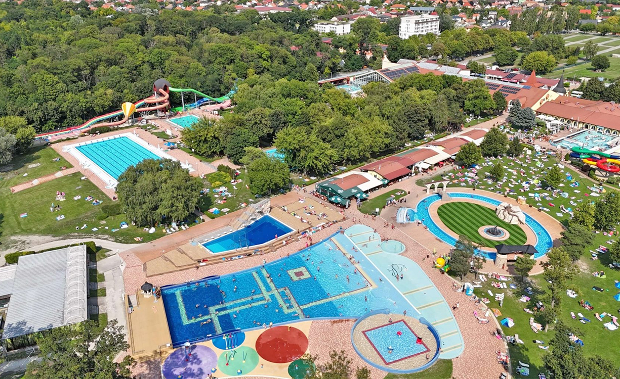 Hotel Aqua Velký Meder: accommodation at the Thermal Corvinus thermal spa
