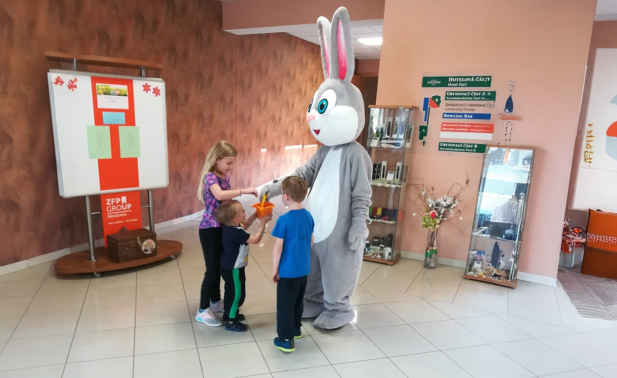 Hotel Akademie Naháč w Choceradach