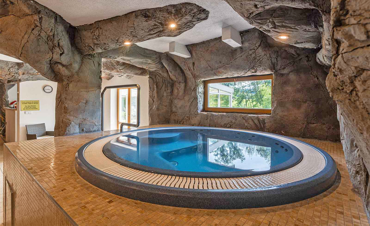Resort Stein Cheb: rodinný resort u Skalky s wellness a minizoo