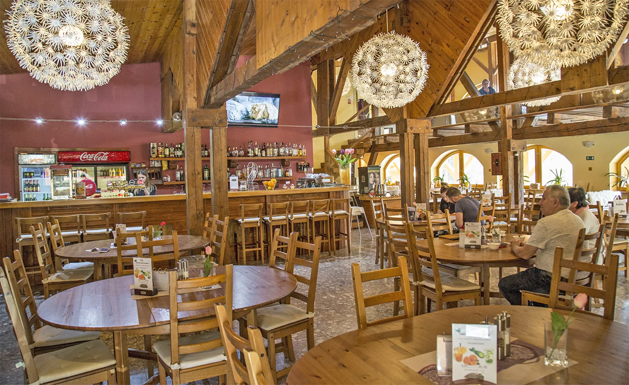 Unterkunft in Spindlermühle mit Halbpension und Wellness im beliebten Hotel Lesana