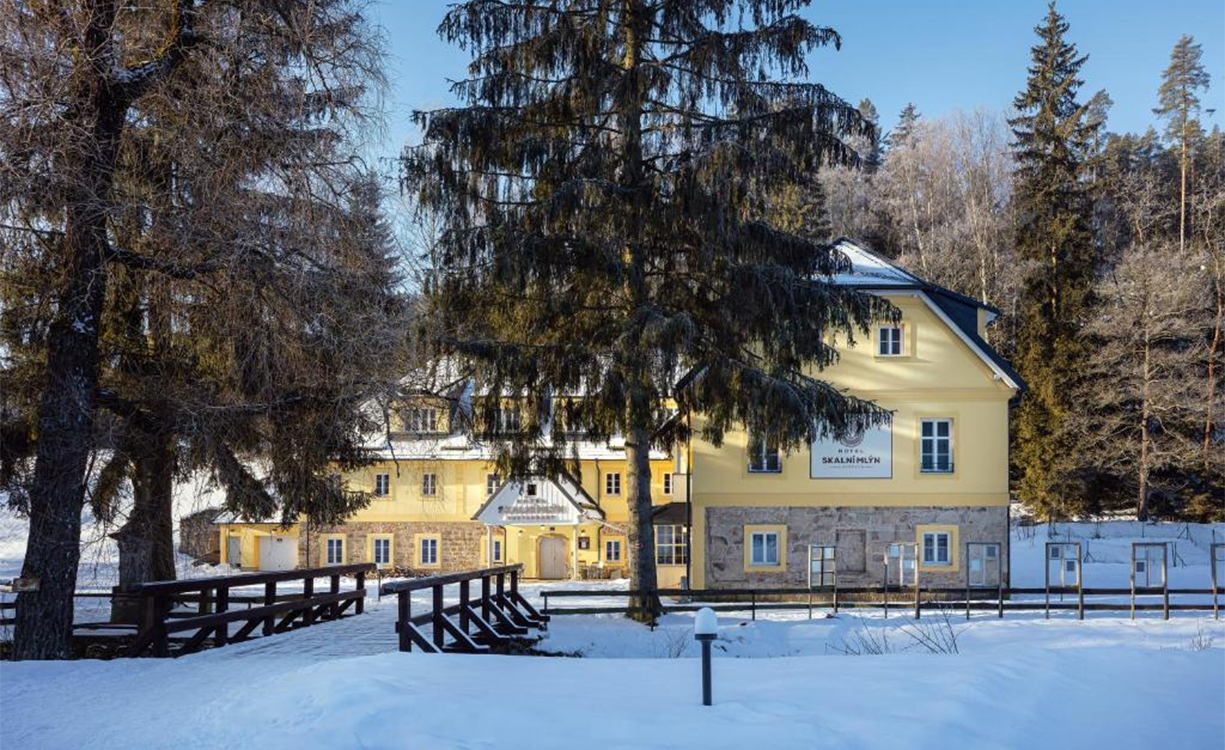 Hotel Skalní Mlýn Adršpach | stylové ubytování u skal