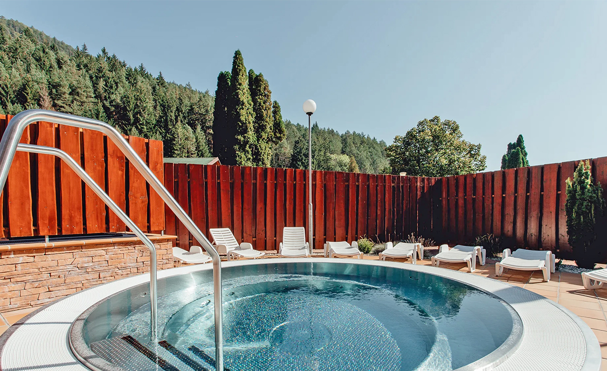 Lúčky Spa: Hotel Choč, Thermalwellness und Aufenthalte
