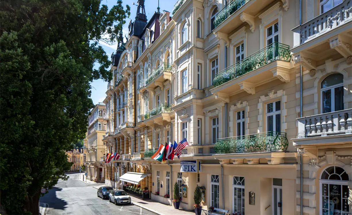 Ensana Pacifik - Kultowy Grand Hotel z unikalnym wystrojem wnętrz