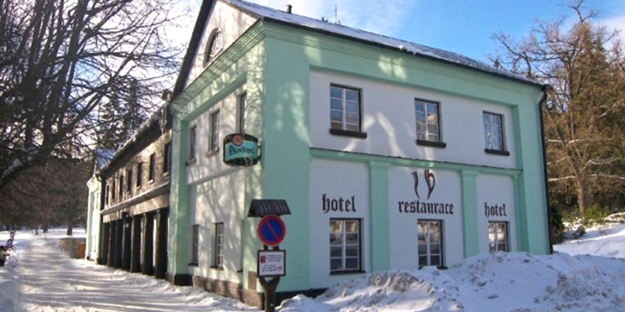 hotel džbán karlova studánka