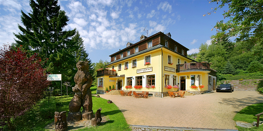 Hotel LUČNÍ DŮM