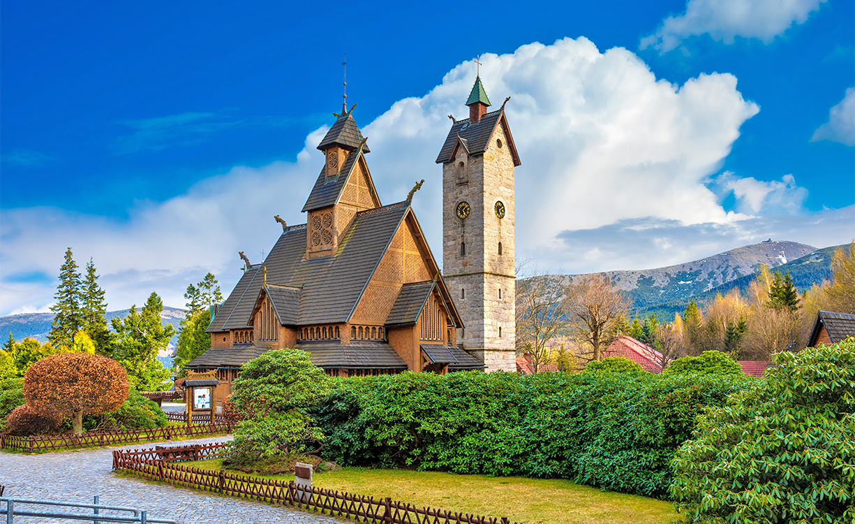 Summer in the Krkonoše Mountains: Relax in the heart of the Czech mountains